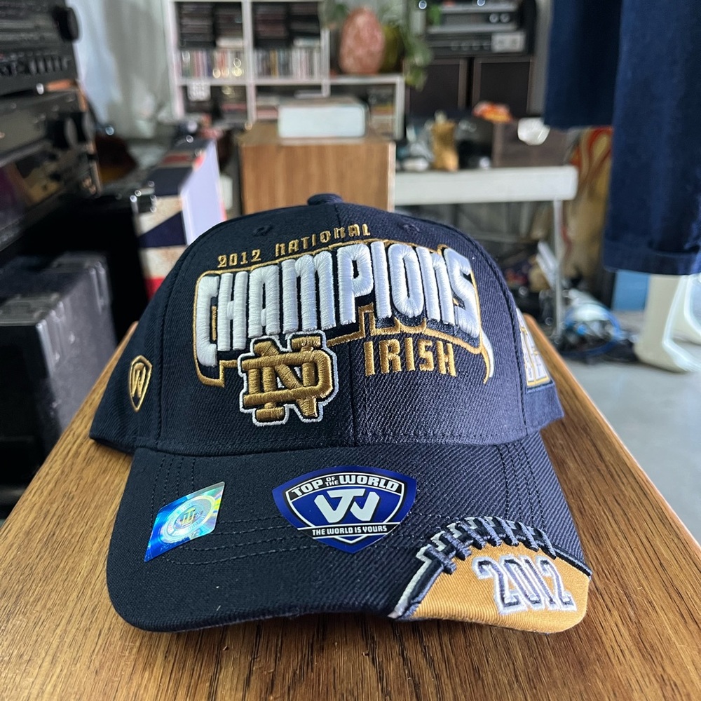 Set of four Deadstock, NCAA college football vintage caps hats NEW